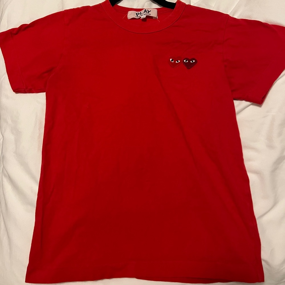 Comme des Garçons fitted shirt with classic double-heart icon